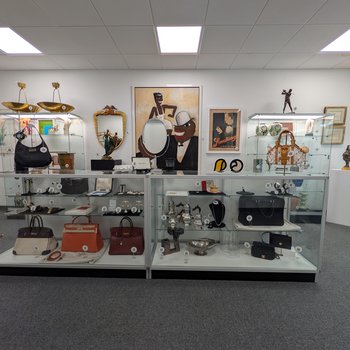 Layout Photo from February 21st, 2026 auction at Palm Beach Modern Auctions